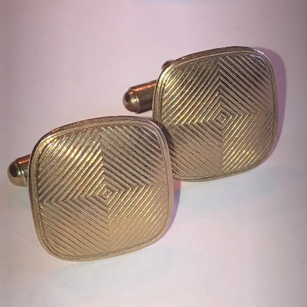 Vintage Gold Tone Square Cufflinks